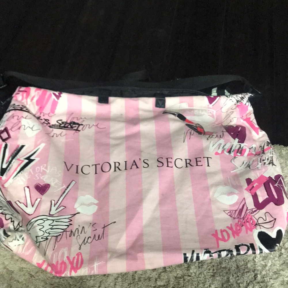VS Duffle